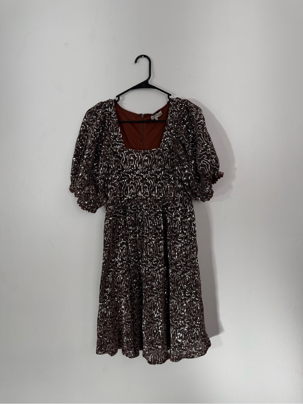 Smocked Puff Sleeve Brown Sequin Patterned Midi Dress